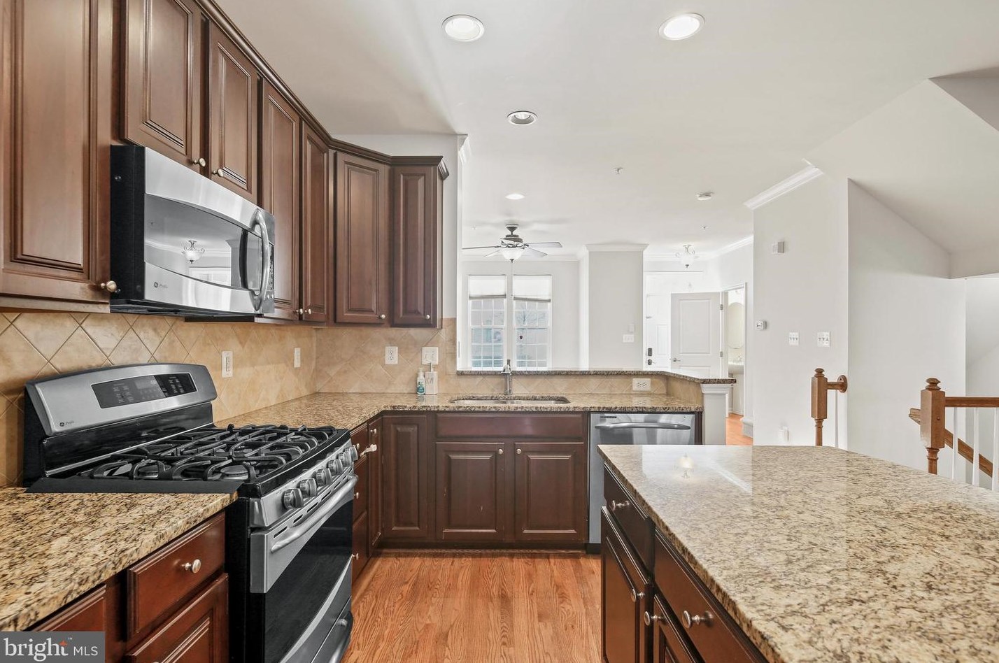 7230 Dorchester Woods Ln, Baltimore, MD 21076