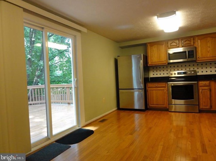 2523 Log Mill Ct, Crofton MD  21114-1859 exterior