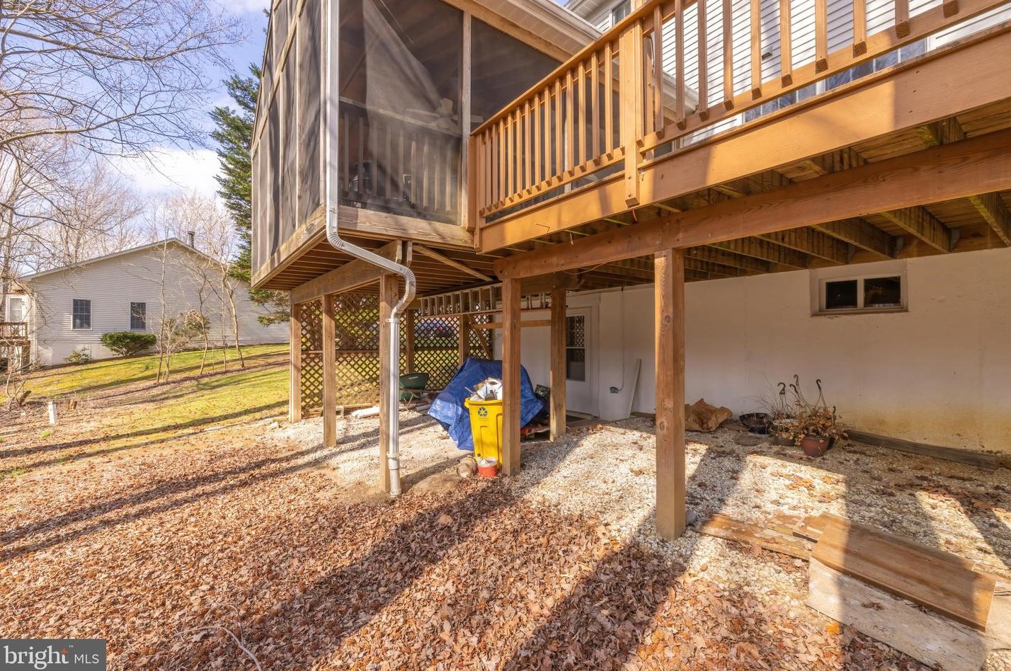 303 Greenridge Dr, Dunkirk MD  20754-2109 exterior