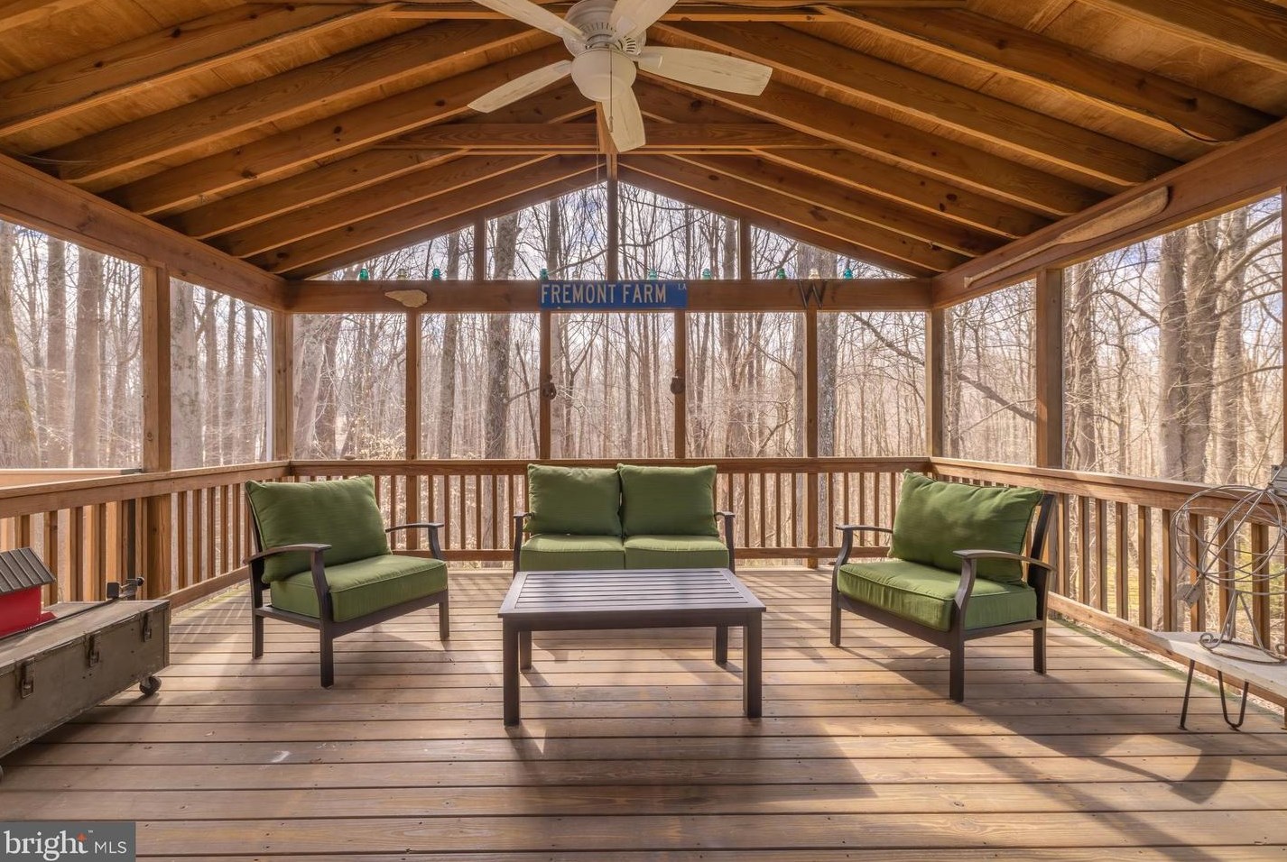 303 Greenridge Dr, Dunkirk MD  20754-2109 exterior