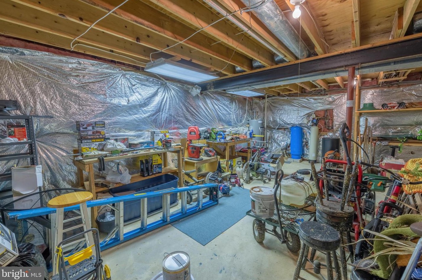 303 Greenridge Dr, Dunkirk MD  20754-2109 exterior