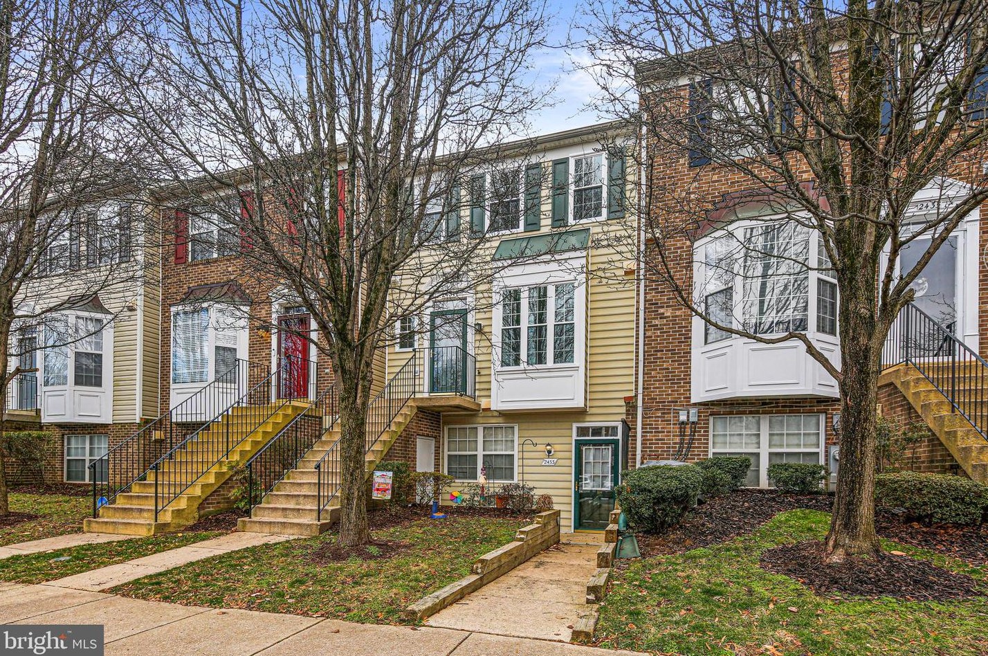 2431 Lizbec Ct, Crofton MD  21114-3247 exterior
