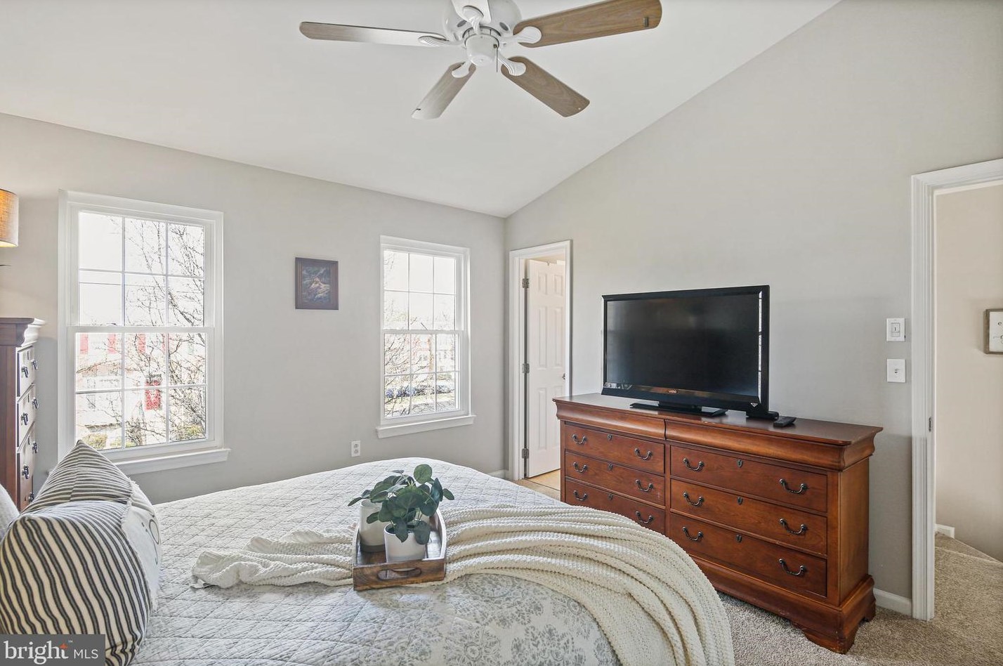 2431 Lizbec Ct, Crofton MD  21114-3247 exterior