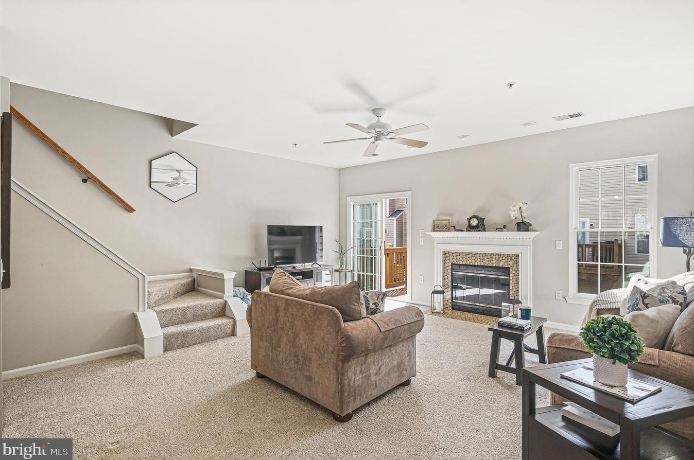 2431 Lizbec Ct, Crofton MD  21114-3247 exterior