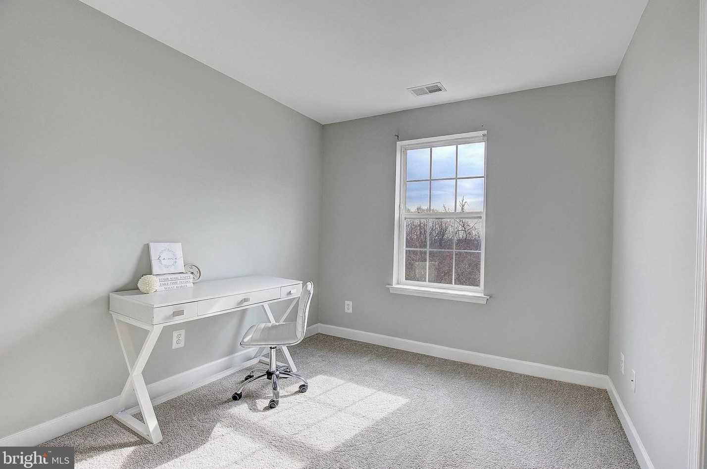 715 Matthews Ave, Baltimore MD  21225-3150 exterior