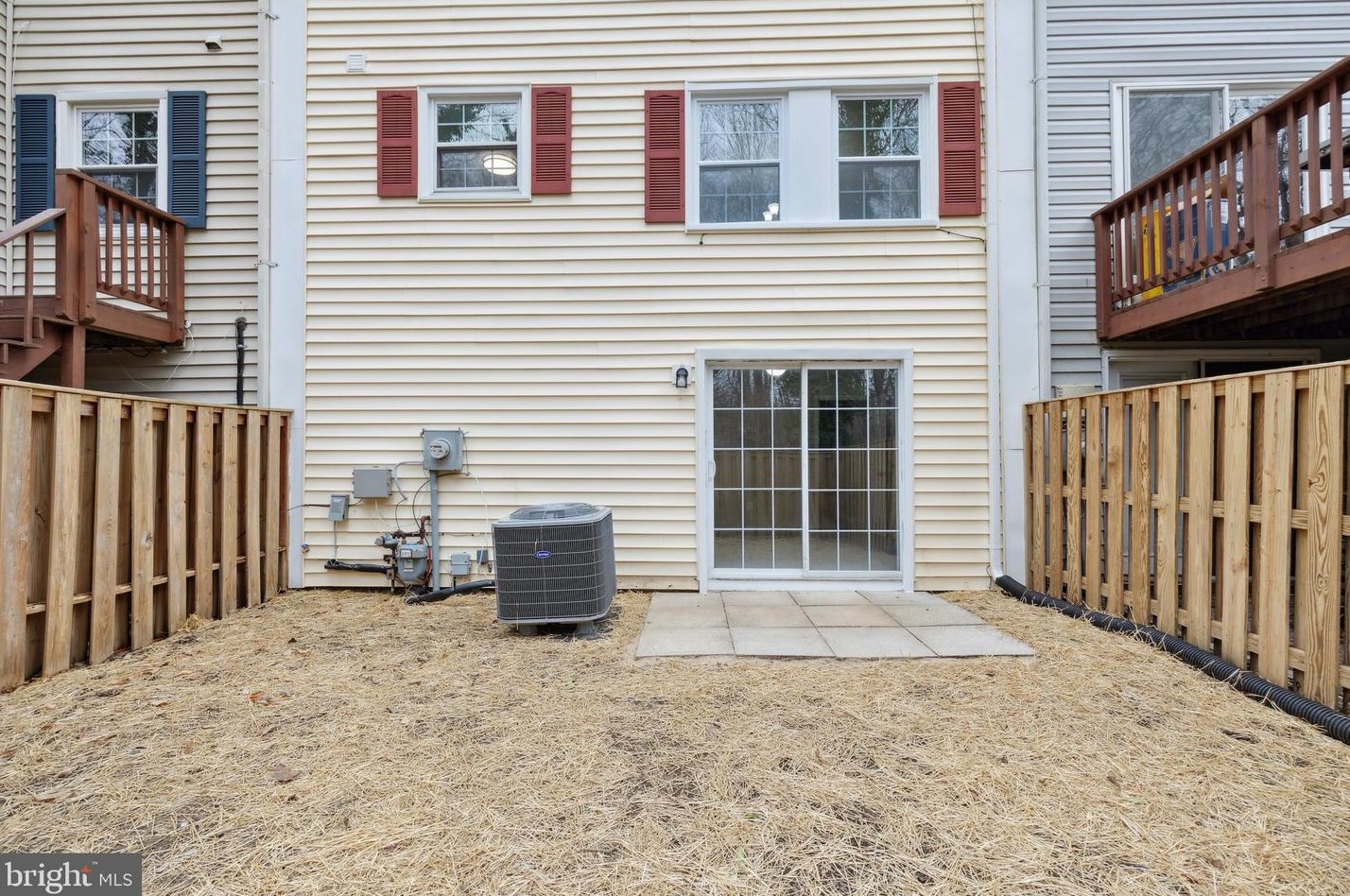 1723 Fillmore Ct, Crofton MD  21114-2309 exterior