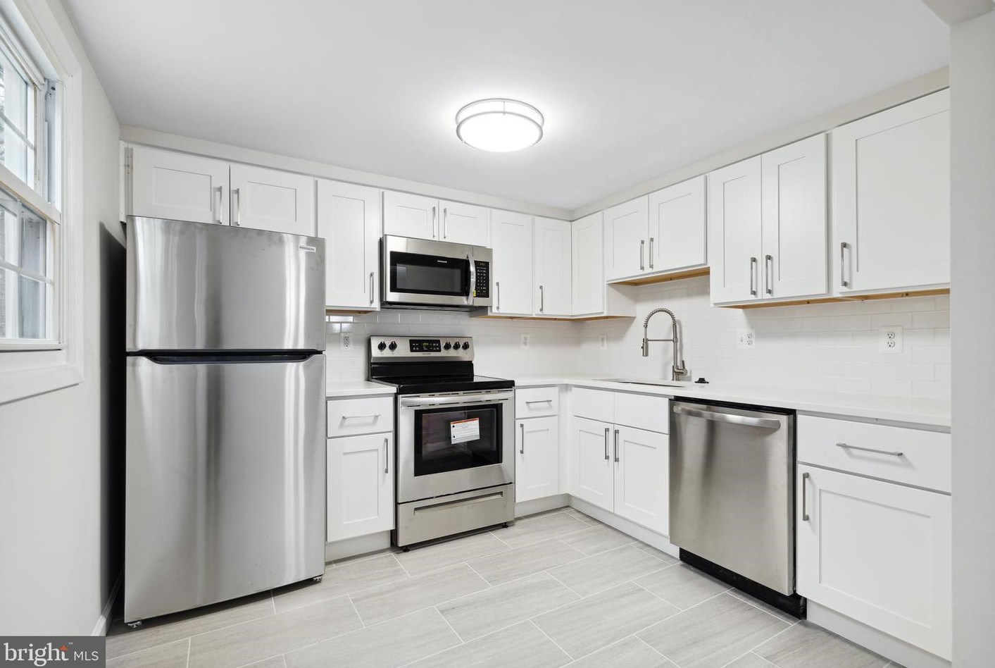 1723 Fillmore Ct, Crofton MD  21114-2309 exterior