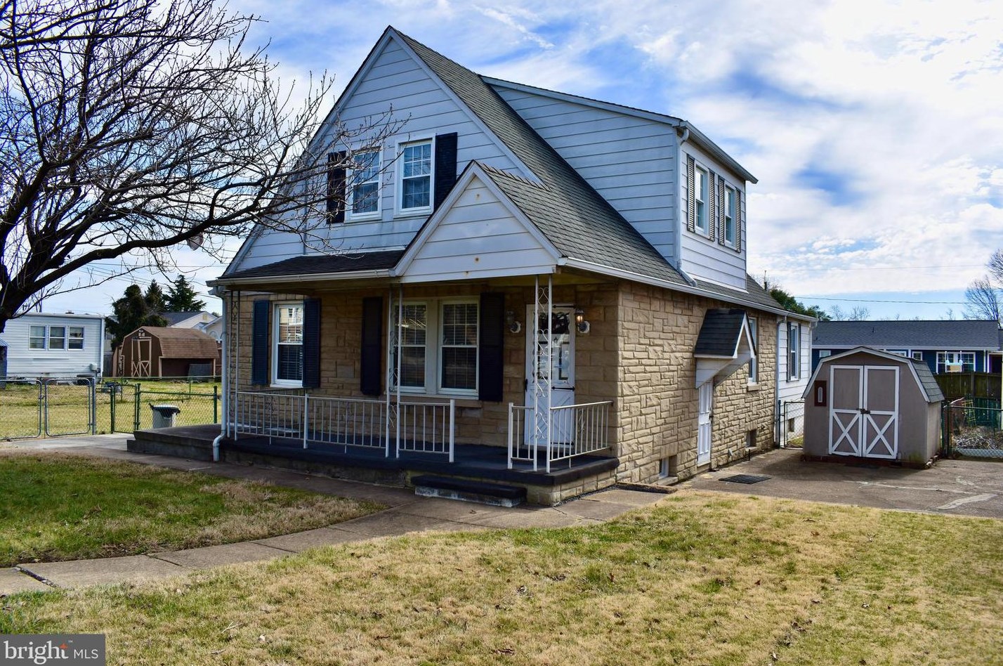 109 Hammonds Ln, Baltimore, MD 21225-3632