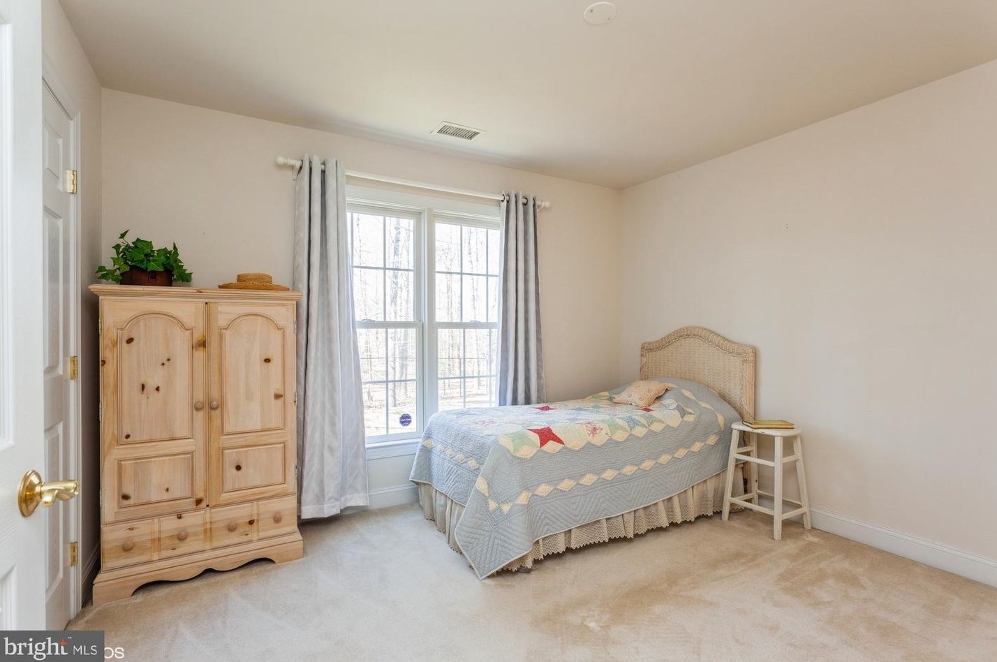 2633 Salford Dr, Crofton MD  21114-3281 exterior