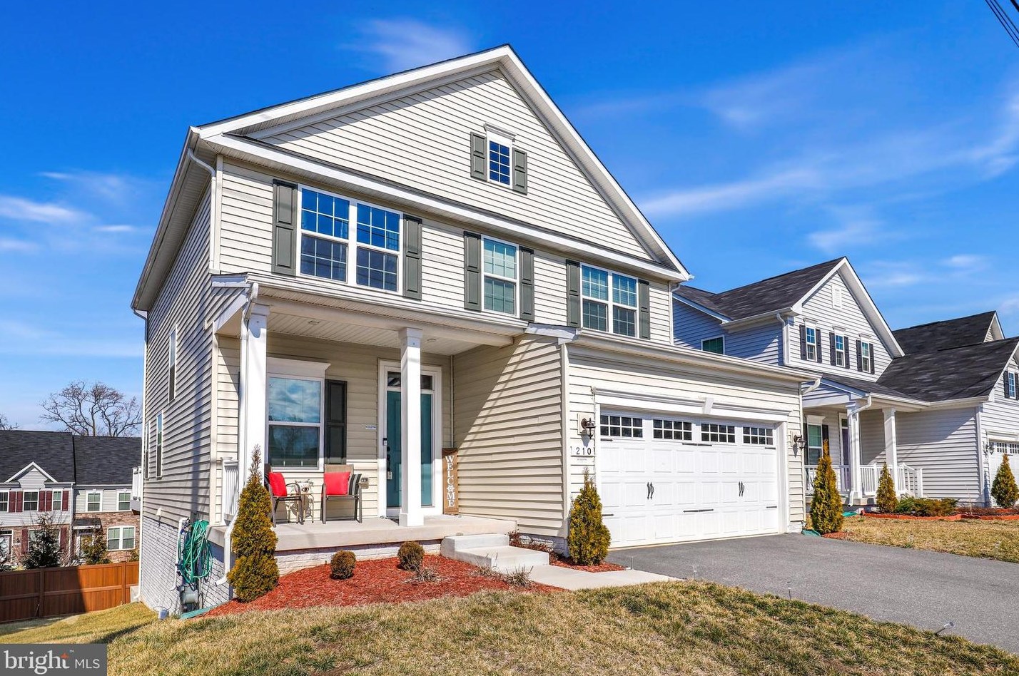 210 Cedar Hill Ln, Baltimore, MD 21225