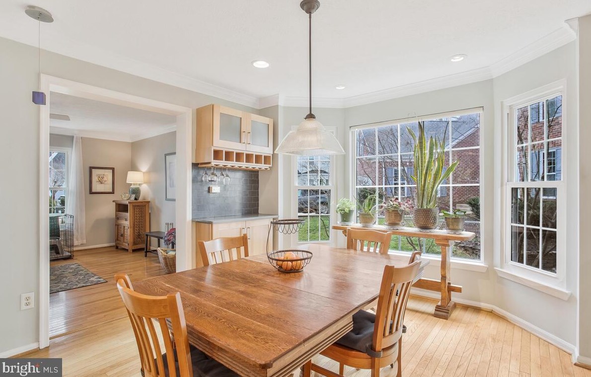 2806 Chapman Ct, Crofton MD  21114-3151 exterior