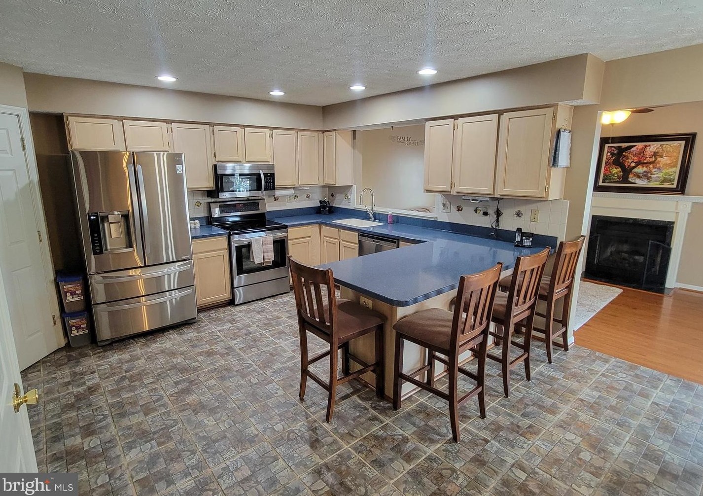 7916 Evesboro Dr, Severn MD  21144-1485 exterior