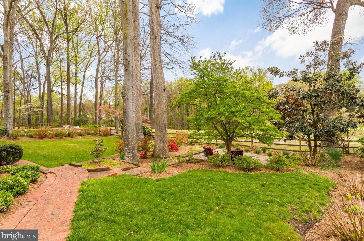 1573 Eton Way, Crofton MD  21114-1524 exterior