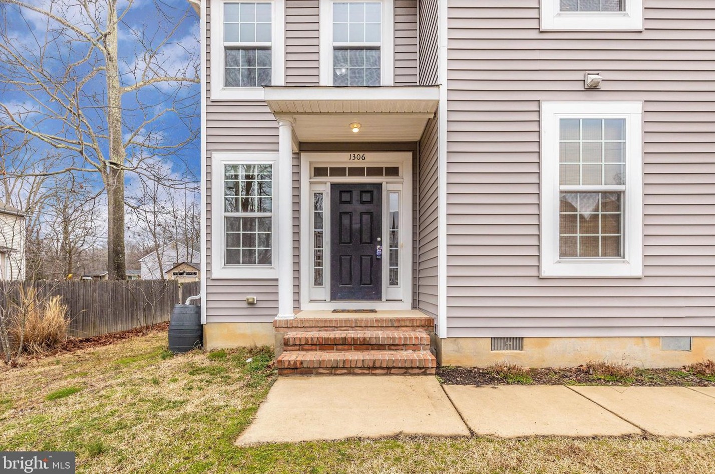 1306 Butternut St, Shady Side, MD 20764