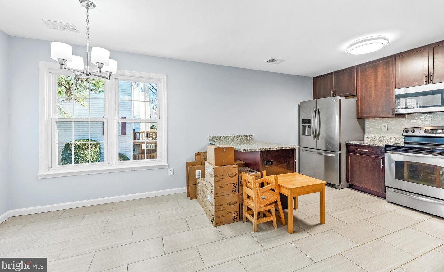 1604 Bancroft Ln, Crofton MD 21114-1607 exterior