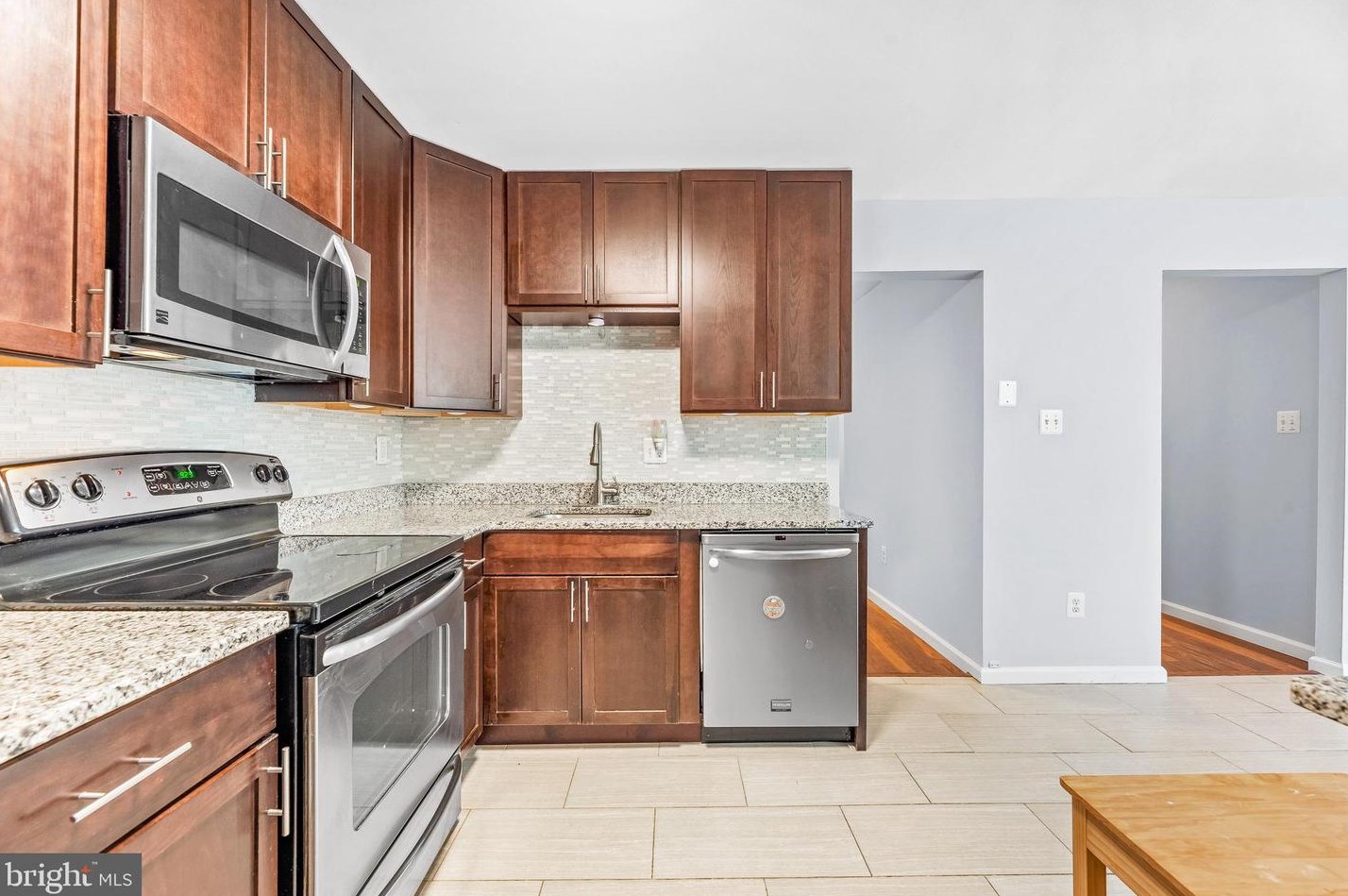 1604 Bancroft Ln, Crofton MD 21114-1607 exterior