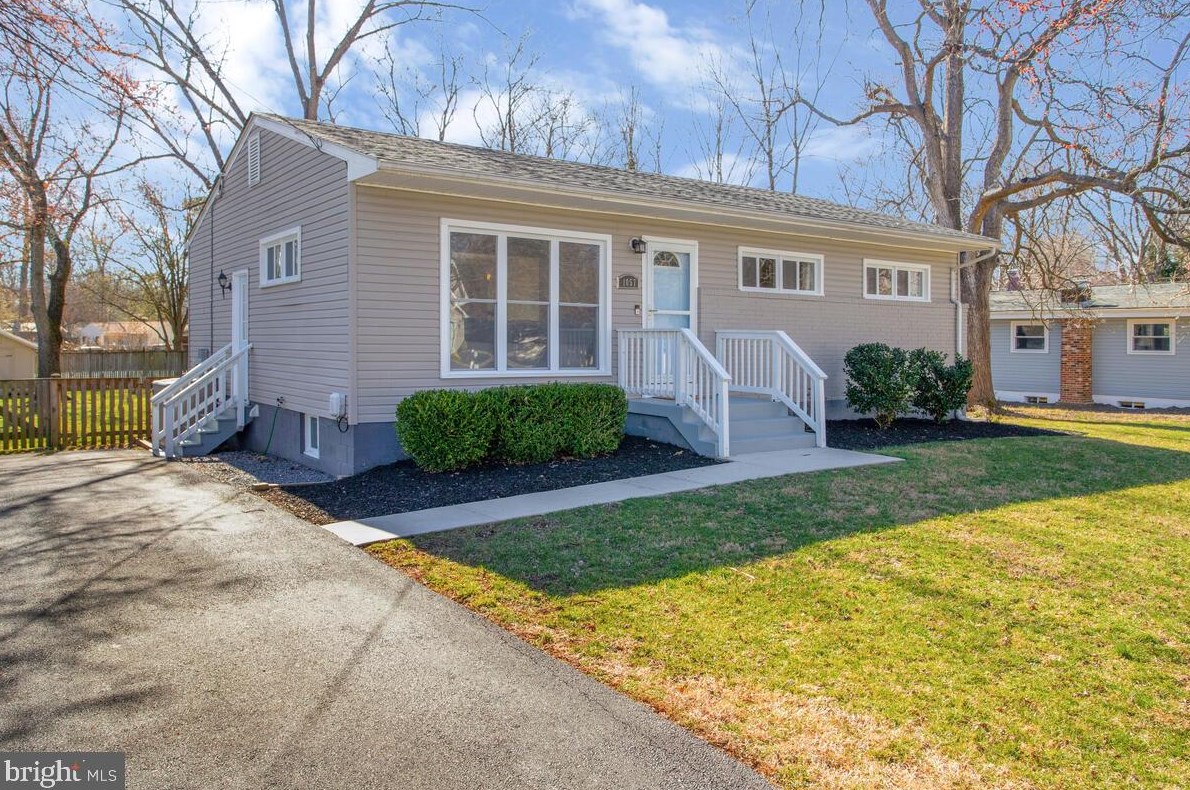 1057 Minnetonka Rd, Severn MD  21144-1136 exterior