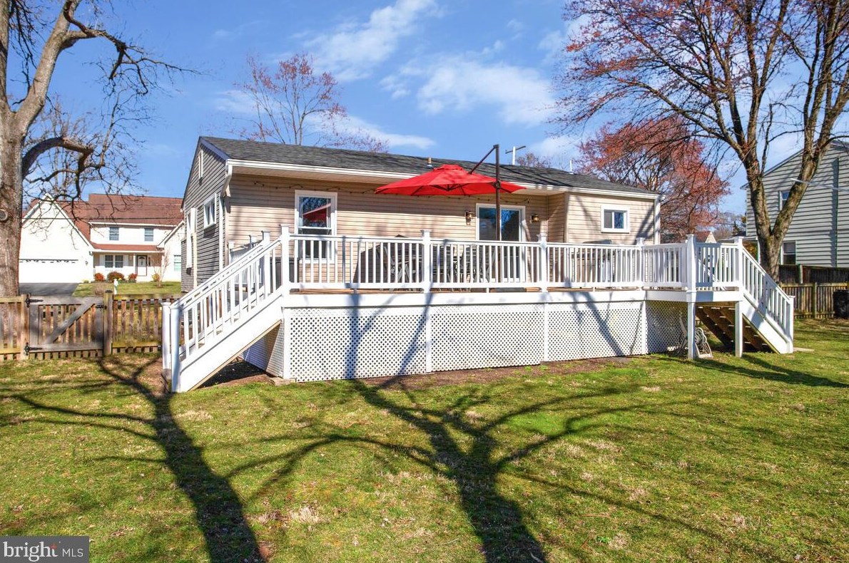 1057 Minnetonka Rd, Severn MD  21144-1136 exterior