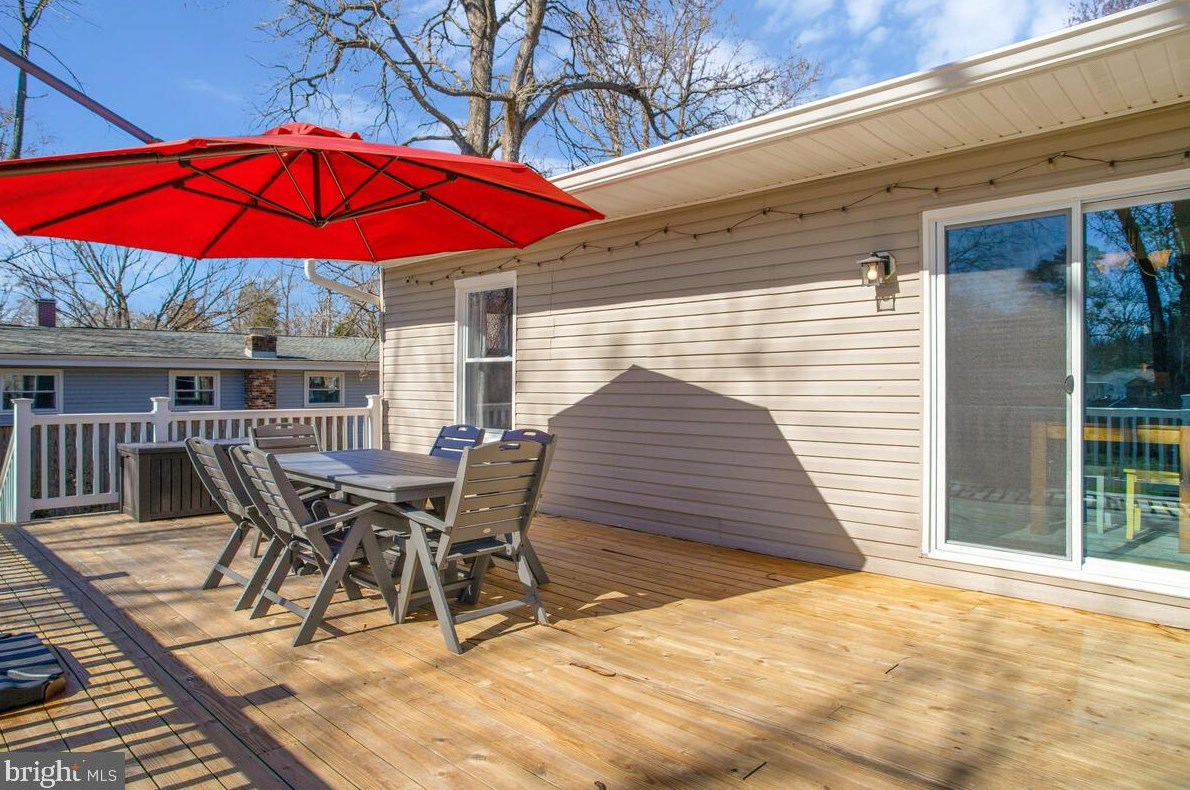 1057 Minnetonka Rd, Severn MD  21144-1136 exterior