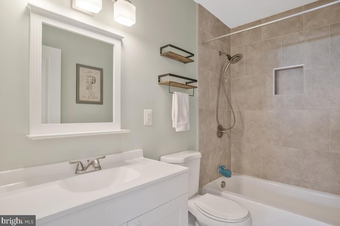 1057 Minnetonka Rd, Severn MD  21144-1136 exterior