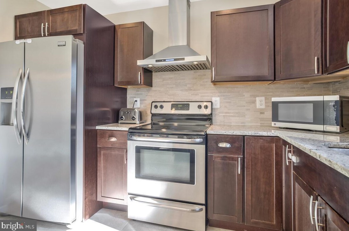 1057 Minnetonka Rd, Severn MD  21144-1136 exterior