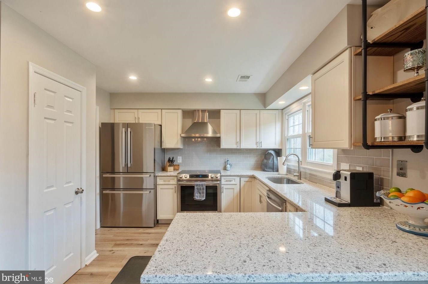 1156 Jeffrey Dr, Crofton MD 21114-1315 exterior