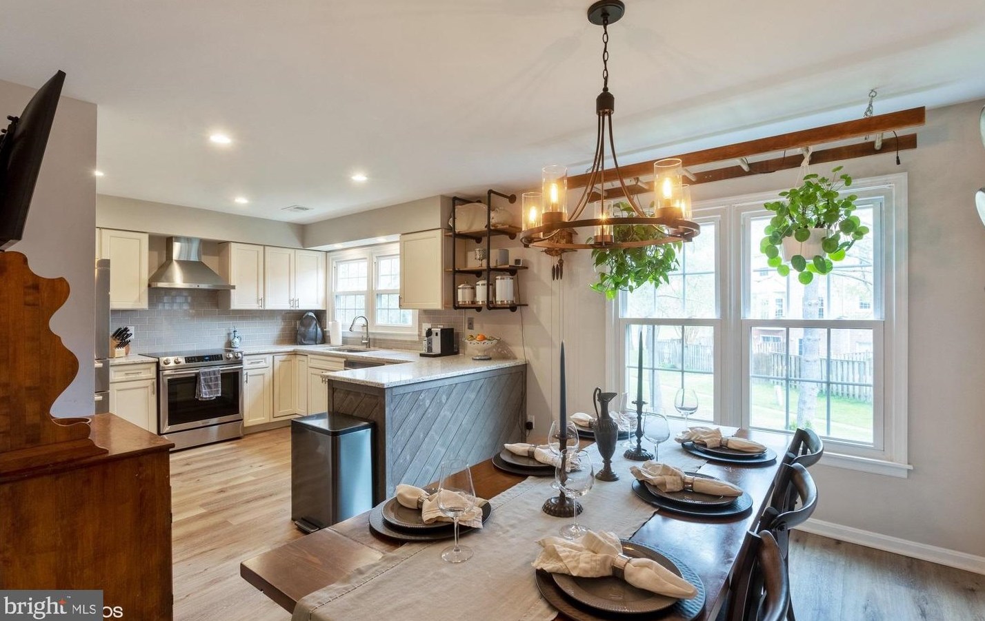 1156 Jeffrey Dr, Crofton MD 21114-1315 exterior