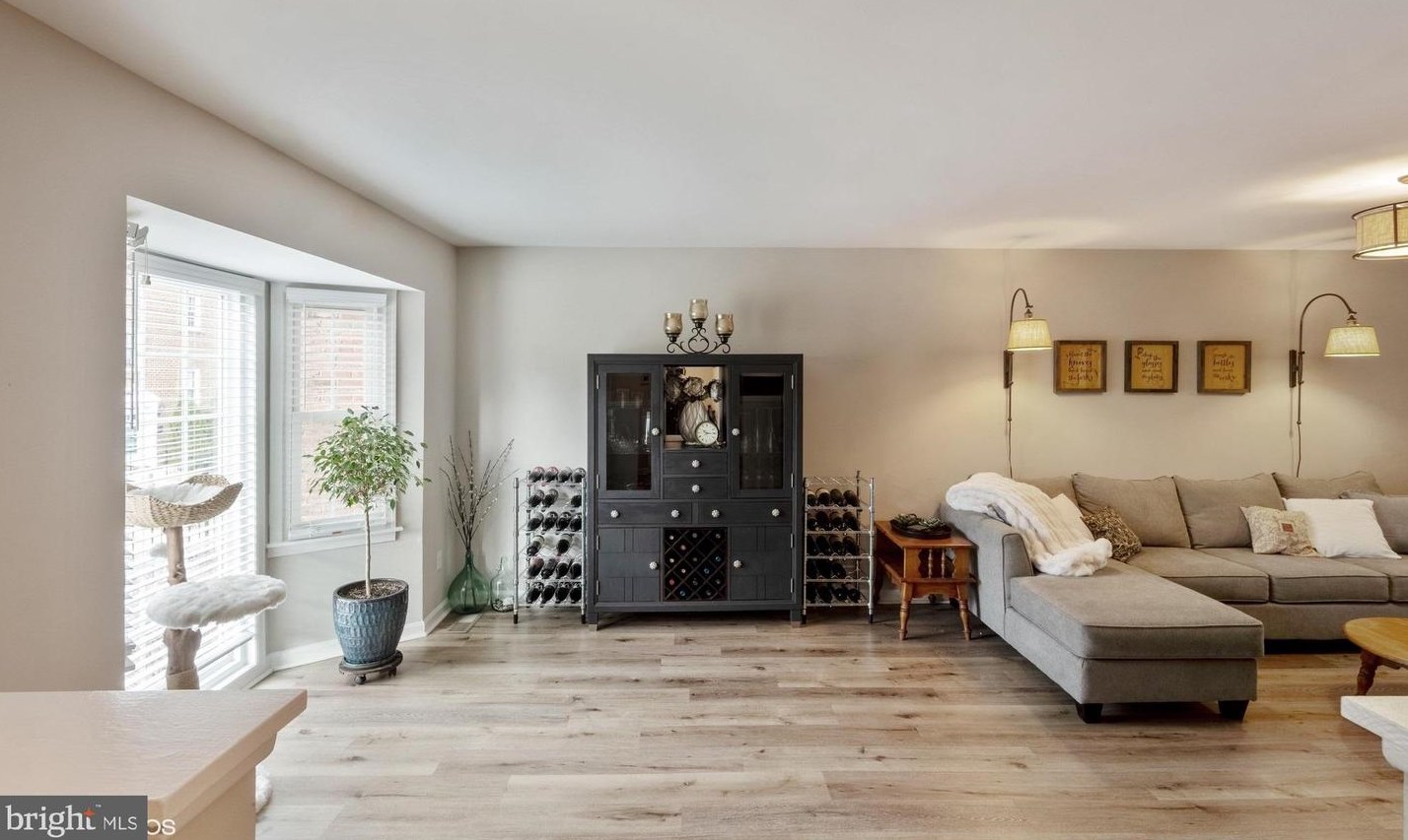 1156 Jeffrey Dr, Crofton MD  21114-1315 exterior