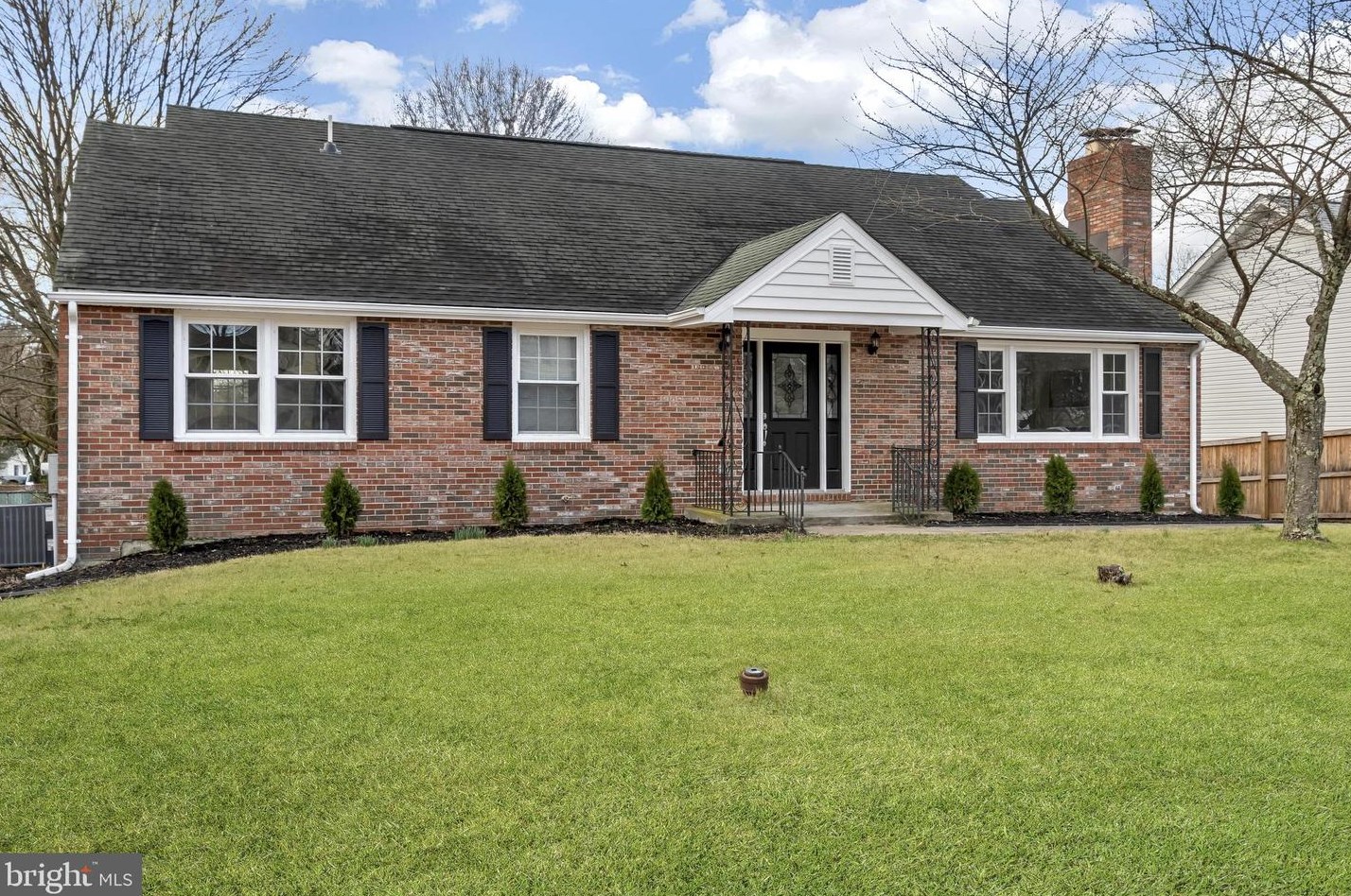 1425 Maryland Ave, Severn, MD 21144-2618