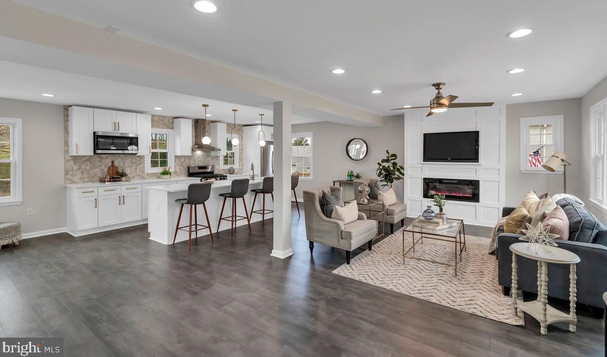 1425 Maryland Ave, Severn MD  21144-2618 exterior