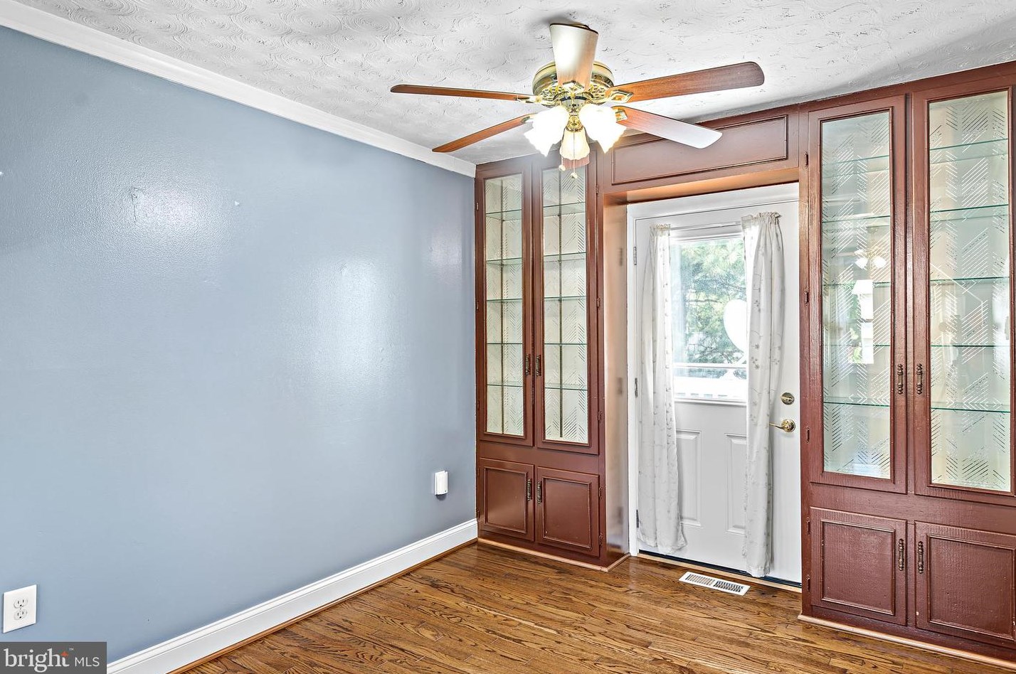 7911 Innkeeper Dr, Severn MD  21144-1459 exterior