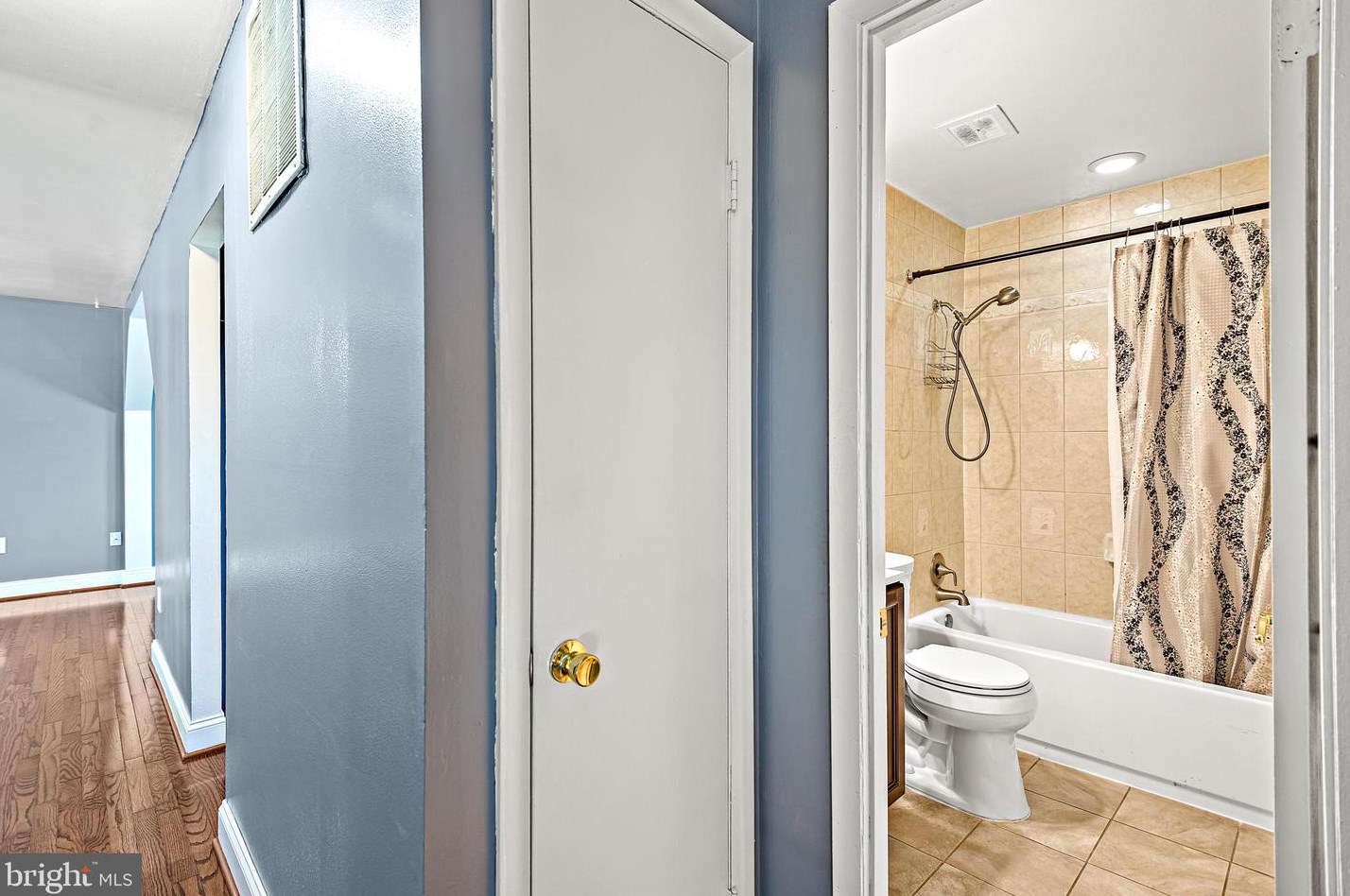 7911 Innkeeper Dr, Severn MD  21144-1459 exterior