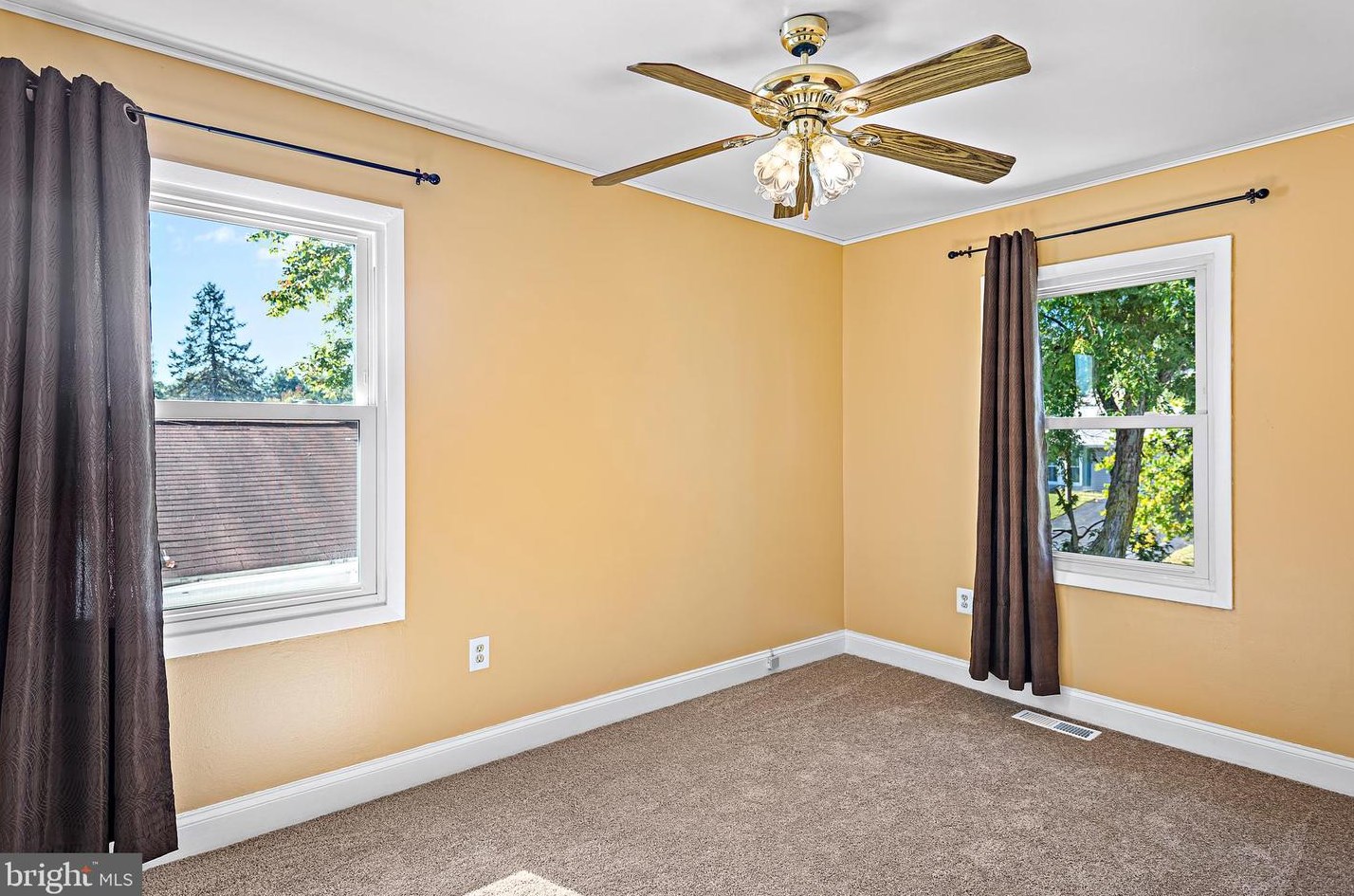 7911 Innkeeper Dr, Severn MD  21144-1459 exterior