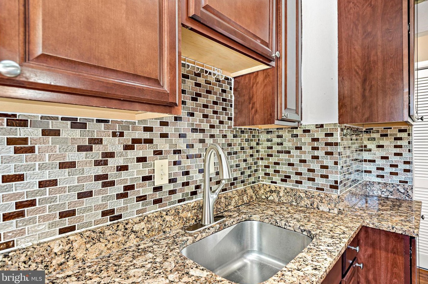 7911 Innkeeper Dr, Severn MD  21144-1459 exterior