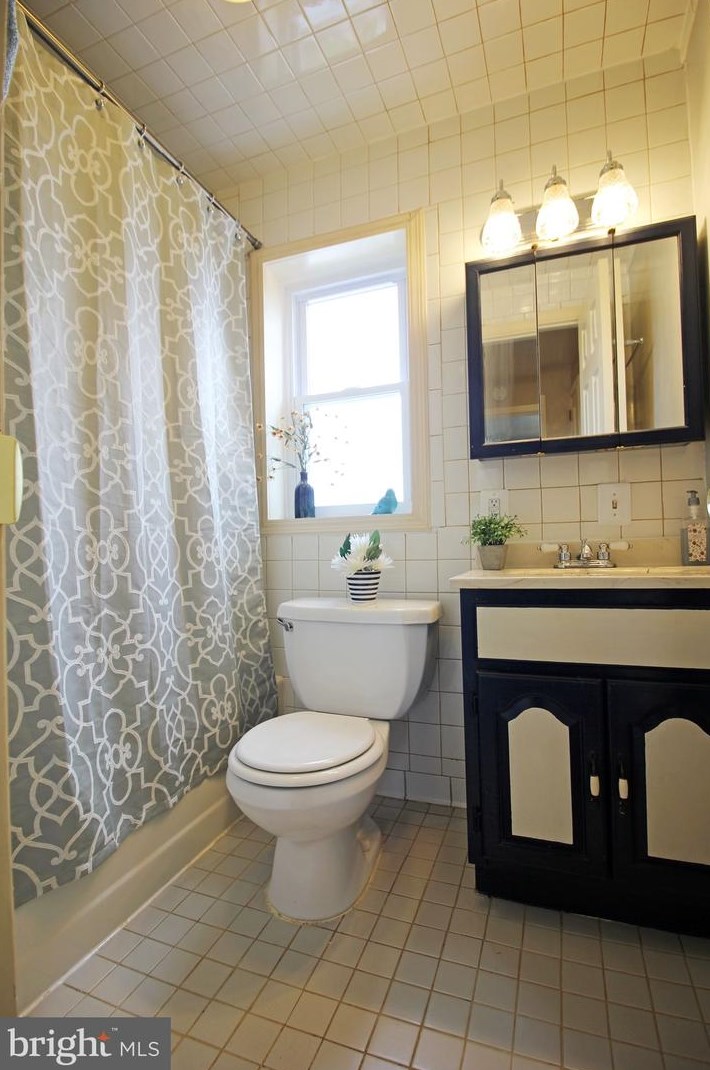 606 Wood St, Baltimore MD  21225-3125 exterior