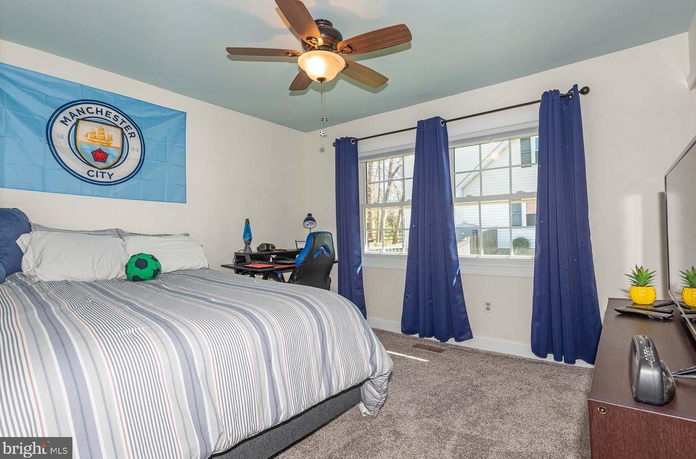 1727 Swinburne Ave, Crofton MD  21114-2024 exterior