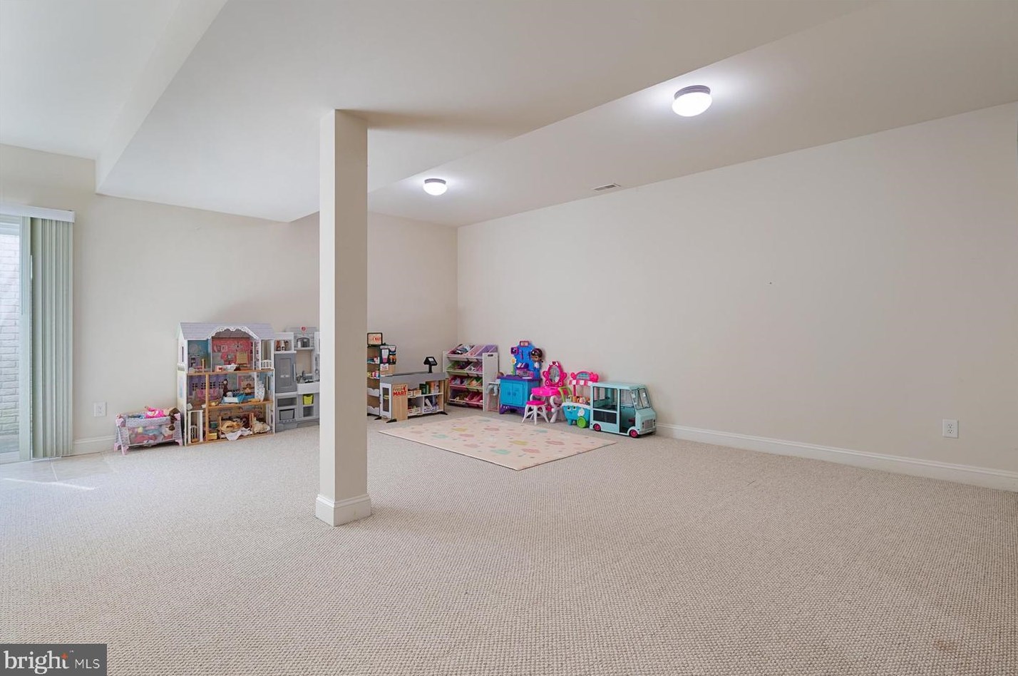 7875 Wb And A Rd, Severn MD  21144-1918 exterior