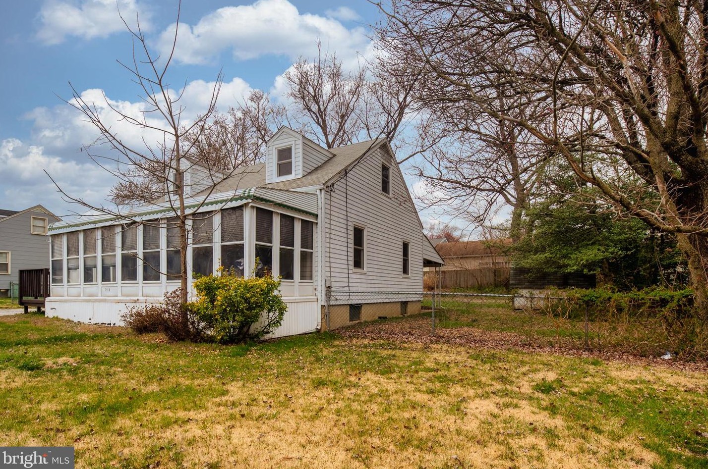 7508 Harmans Rd, Baltimore, MD 21077-1535