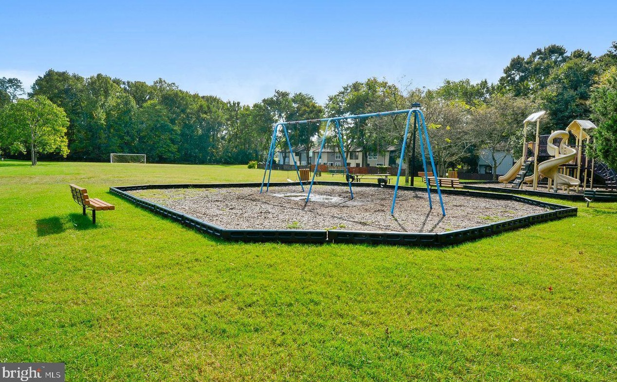 1736 Denton Ct, Crofton MD  21114-1914 exterior