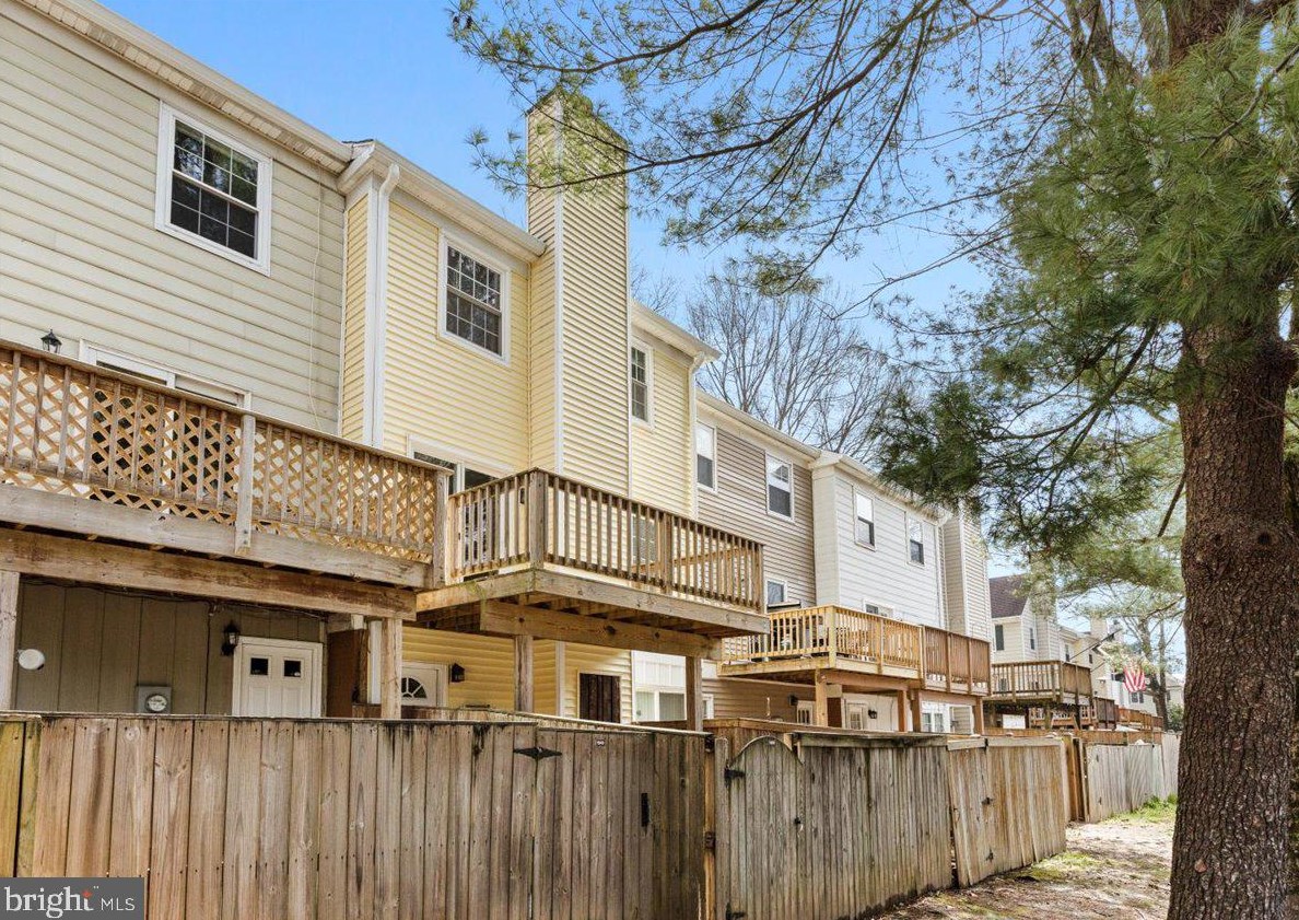 1539 Marlborough Ct, Crofton MD 21114-1108 exterior