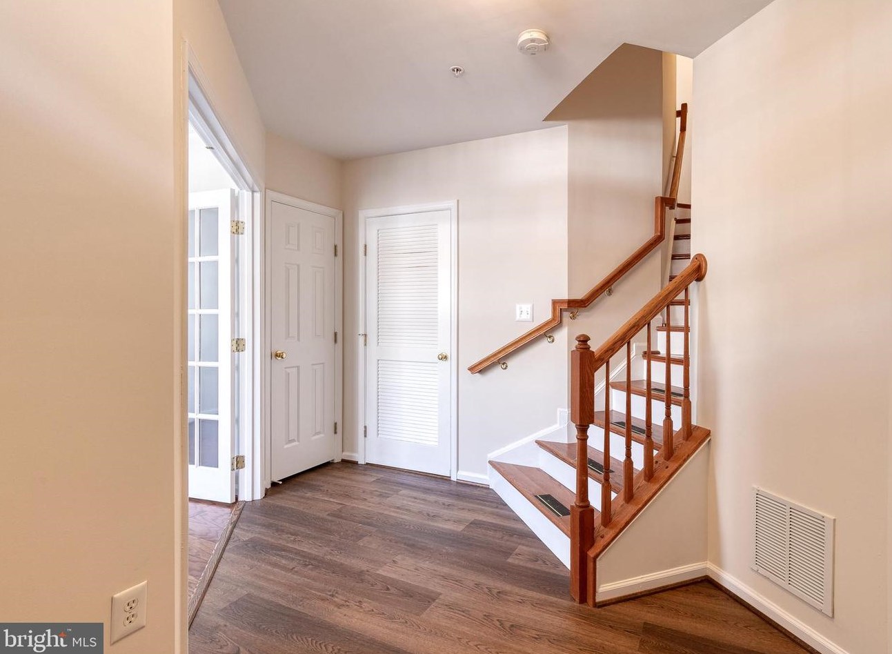 1548 Oakley Ln, Baltimore, MD 21076