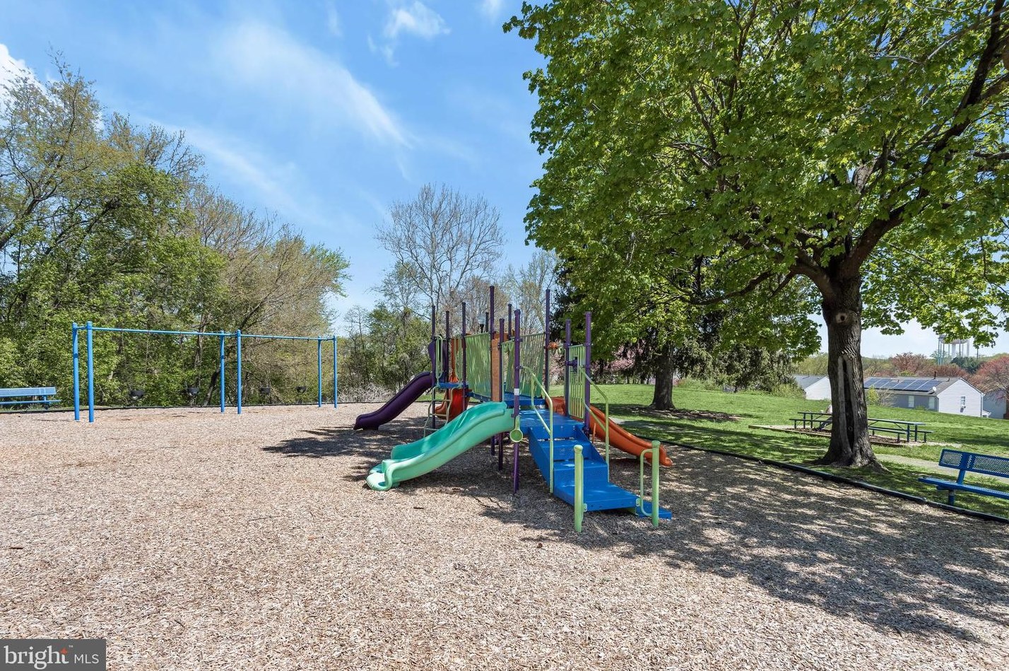 2720 Bains Ct, Crofton MD  21114-3153 exterior