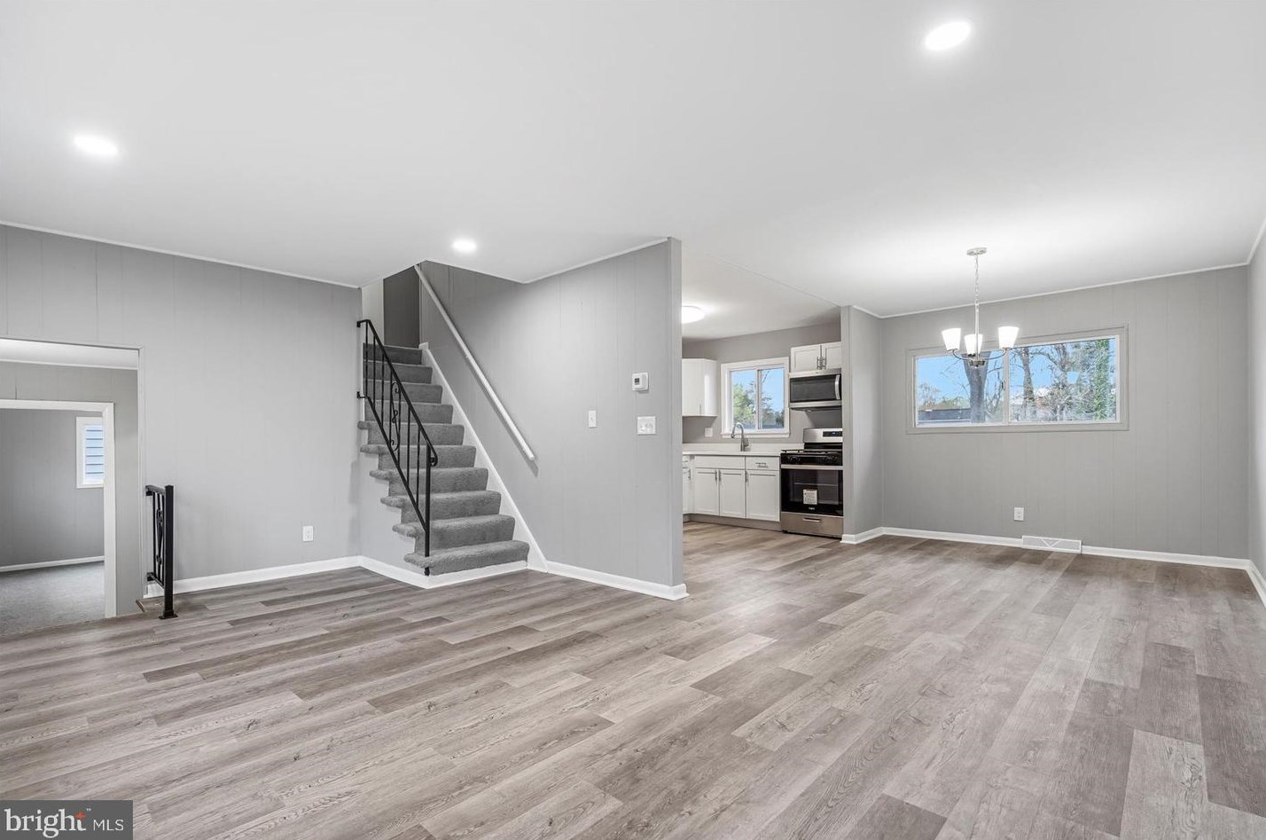 156 Barbara Rd, Severna Park, MD 21146