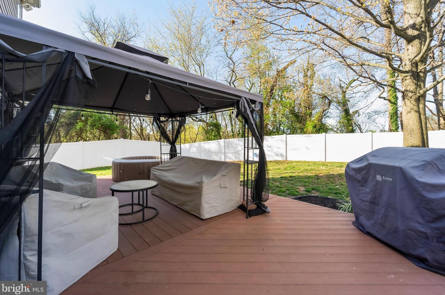 5614 Matthews Ct, Baltimore MD  21225-3563 exterior