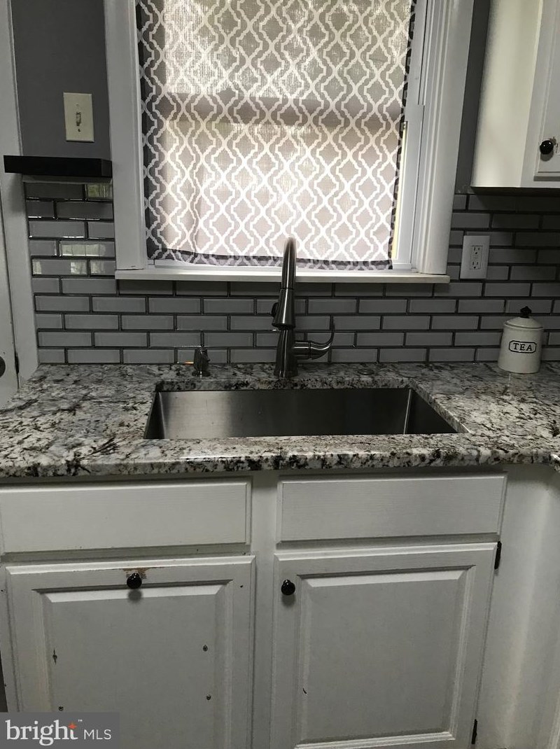 612 Cromwell St, Baltimore MD  21225-3846 exterior
