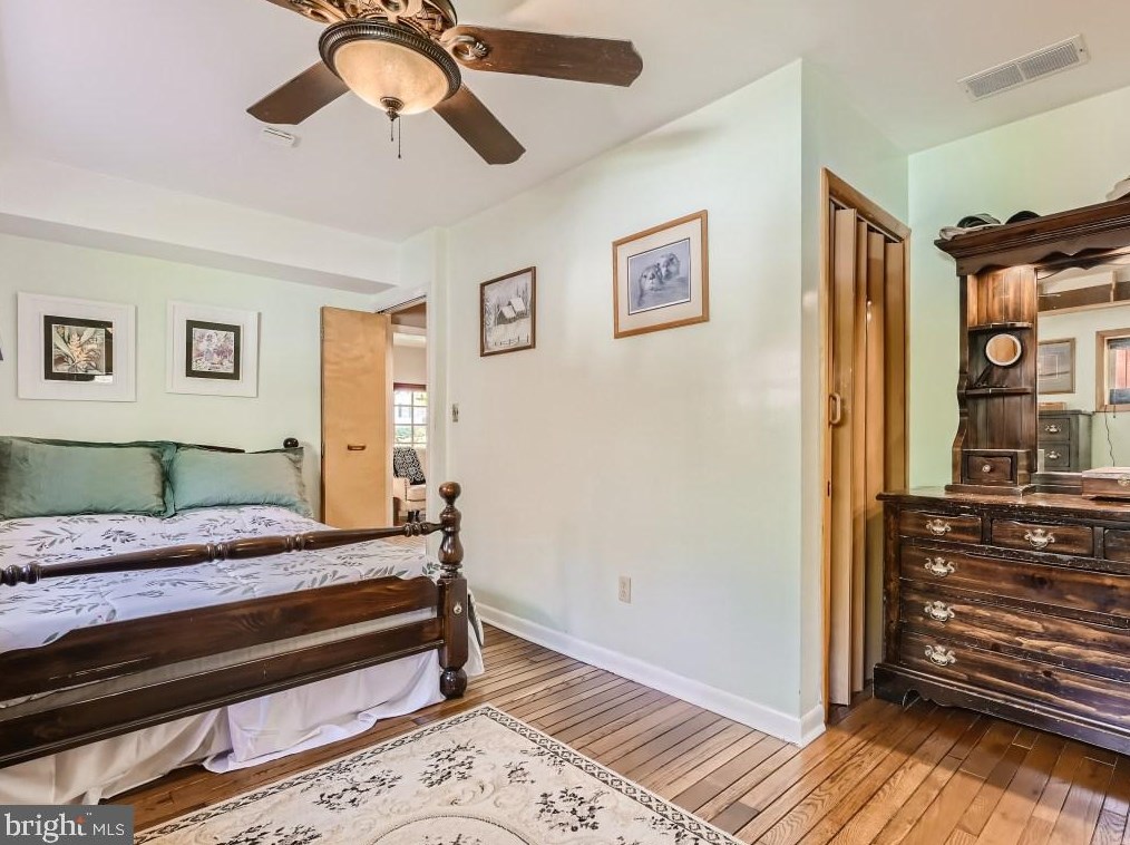 1825 Cedar Dr, Severn MD  21144-1005 exterior