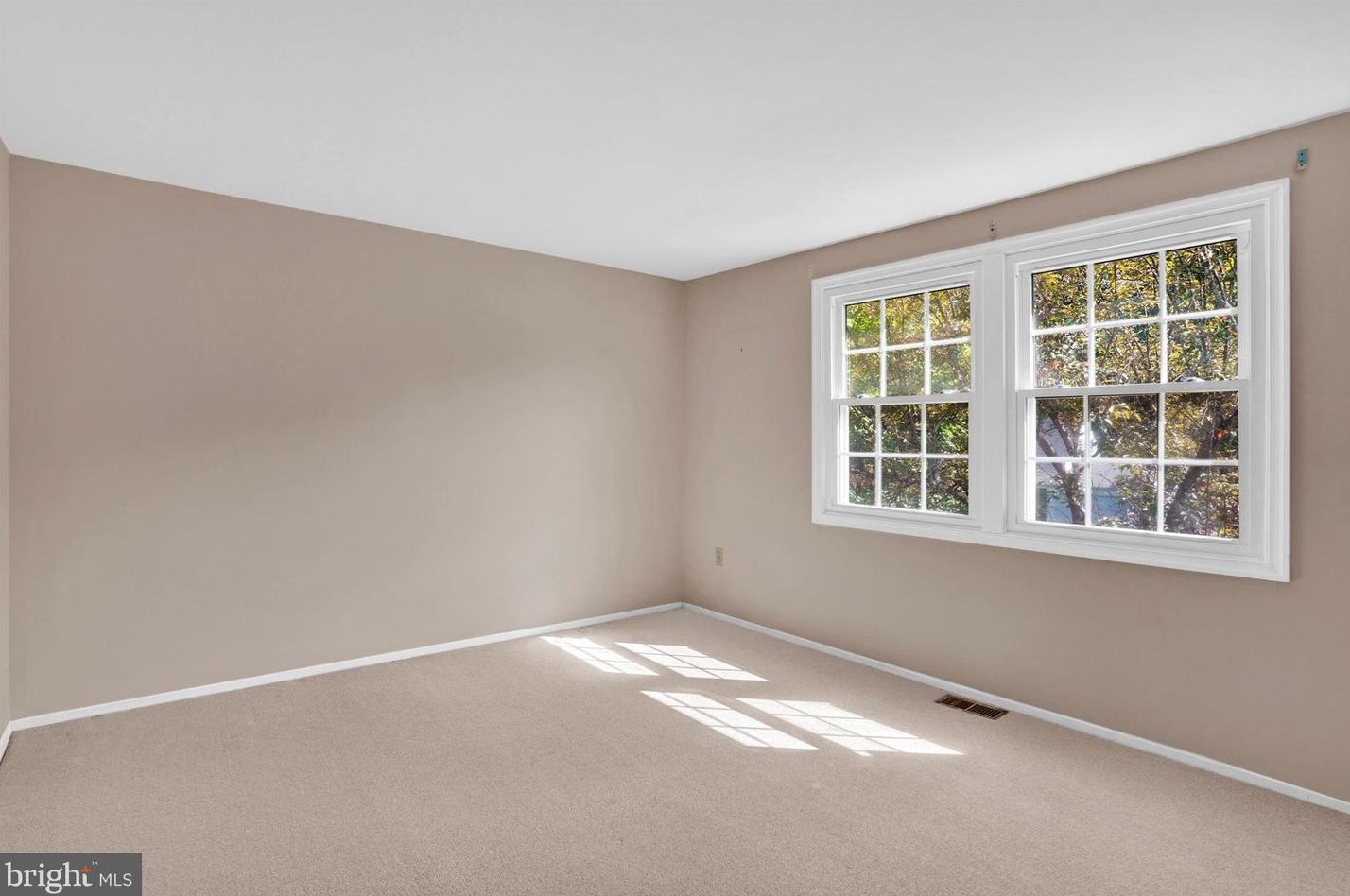 1711 Stratton Rd, Crofton MD  21114-2023 exterior