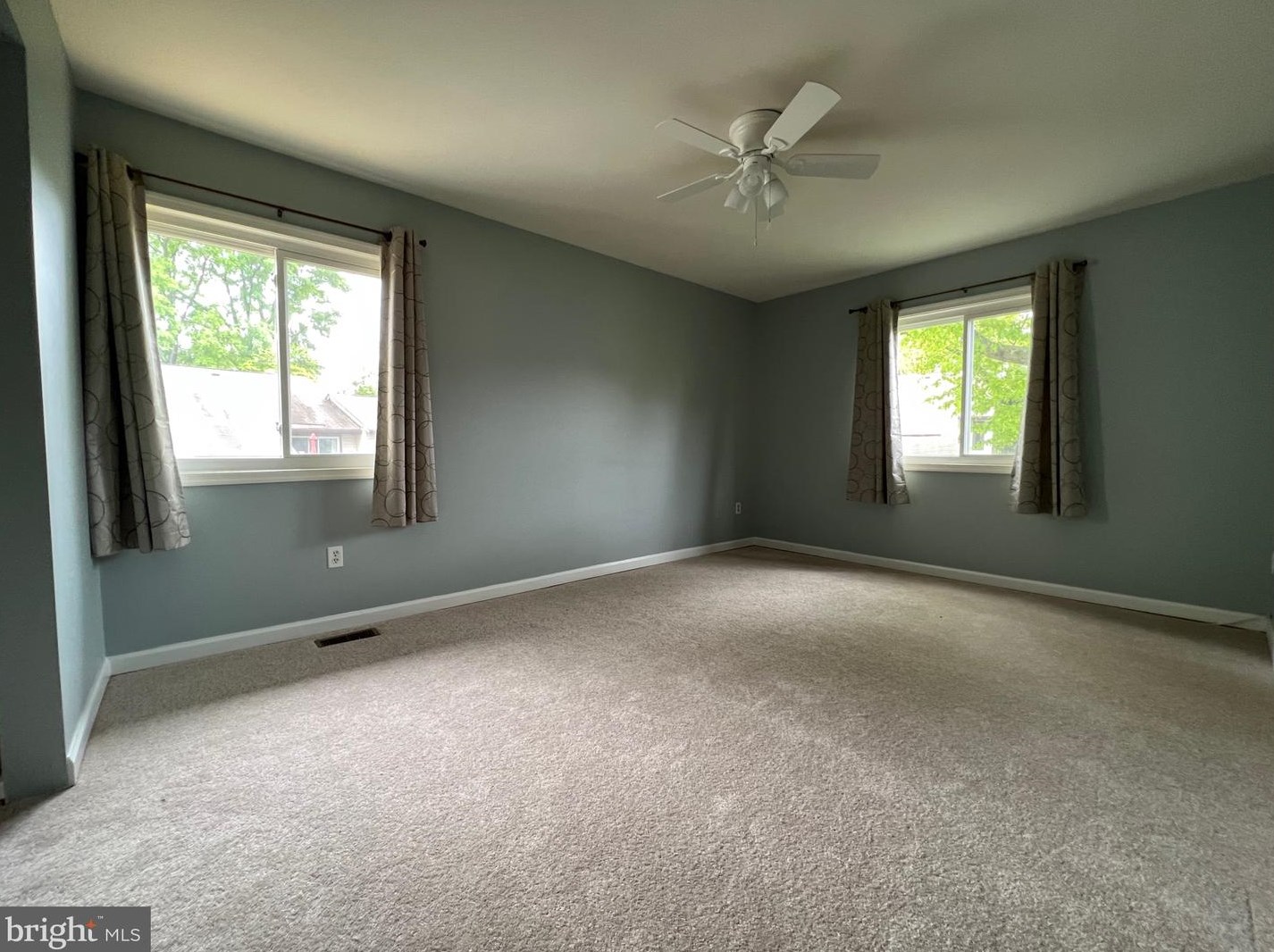 2058 Friendly Pl, Crofton MD exterior