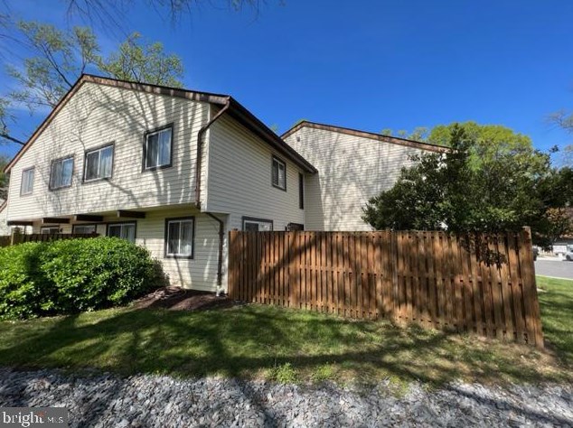 2058 Friendly Pl, Crofton MD exterior