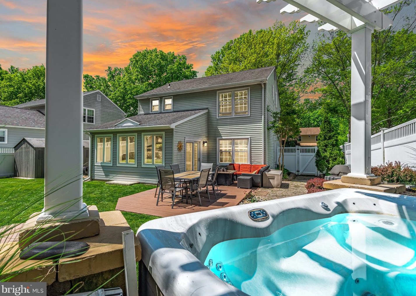 403 Kings College Dr, Arnold, MD 21012